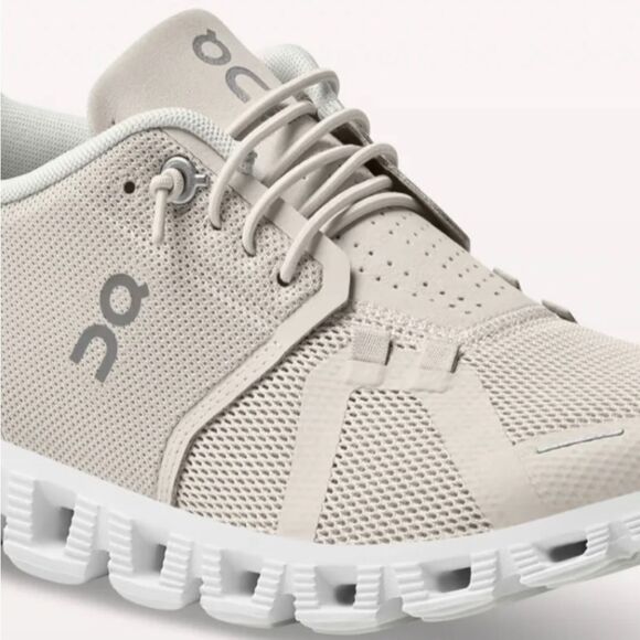 On Cloud 5 Running Shoes size 8W Brand New in the Box - Picture 8 of 10